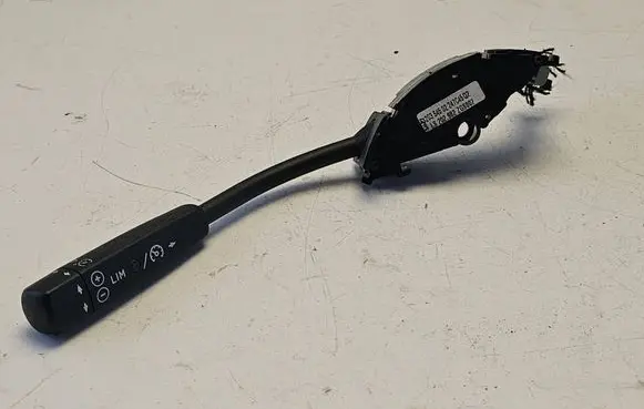 Mercedes-Benz Vito Viano W639 Cruise control stalk 20354502247C45 S202982ZSS002