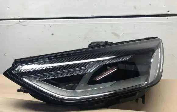Audi A4 S4 B9 Headlight/headlamp 8W0941012