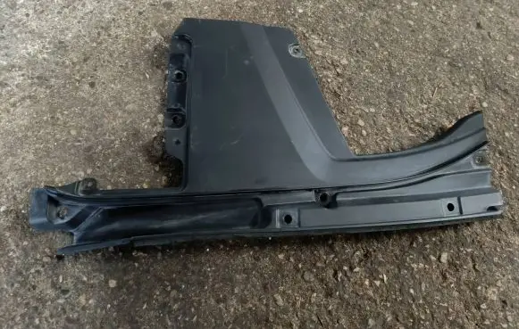 Maserati Levante Other engine bay part