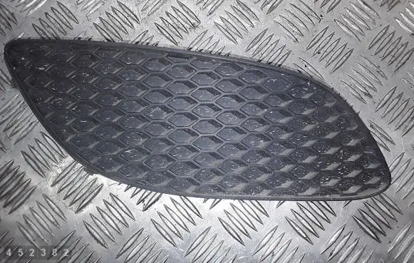Opel Zafira B Front grill 13247321rh