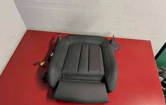 BMW X7 G07 Front passenger seat console base 7443483
