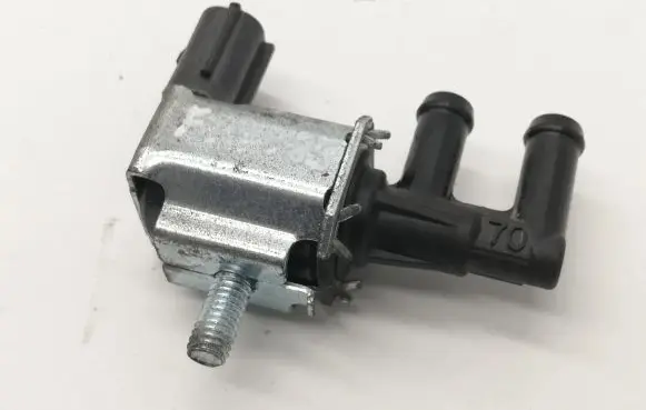 Subaru Forester SJ Turbo solenoid valve K5T48478