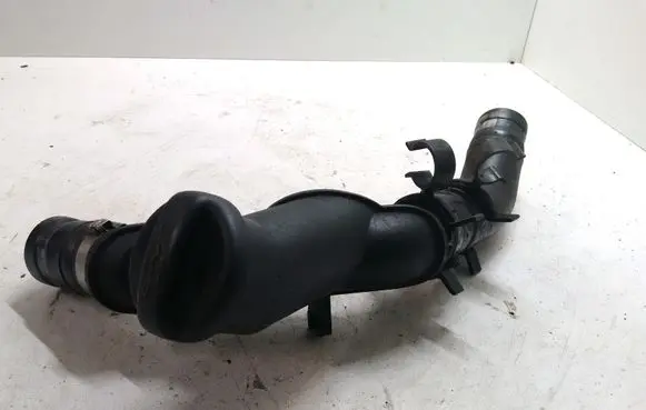 Citroen Xsara Picasso Oil fill pipe 9638323780