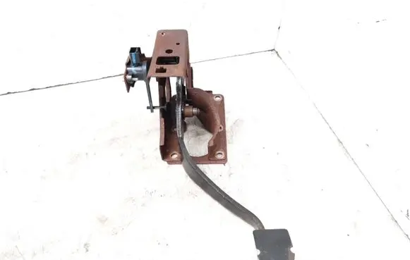 Fiat Freemont Brake pedal 