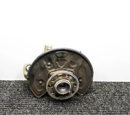 Mercedes-Benz E W213 Rear wheel hub