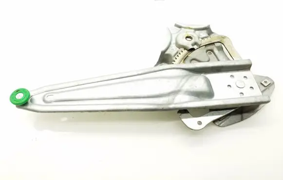 Toyota Avensis T270 Rear window lifting mechanism without motor