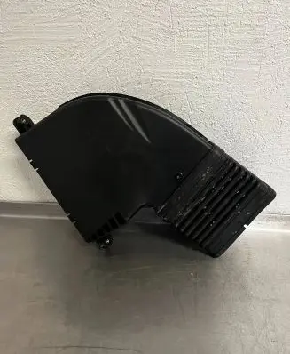 Maserati Levante Intercooler hose/pipe 670175358 A947