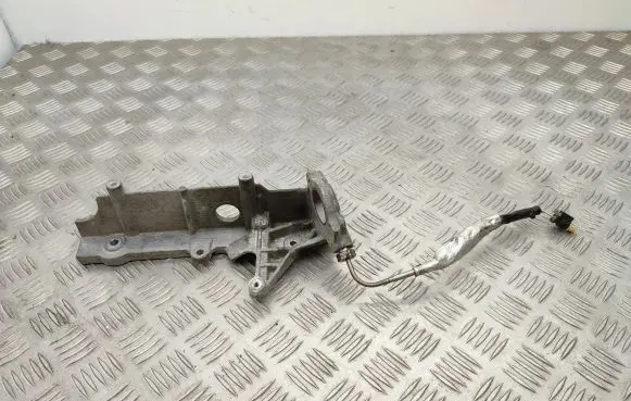 Mercedes-Benz CLA C117 X117 W117 EGR valve cooler bracket A6511420200