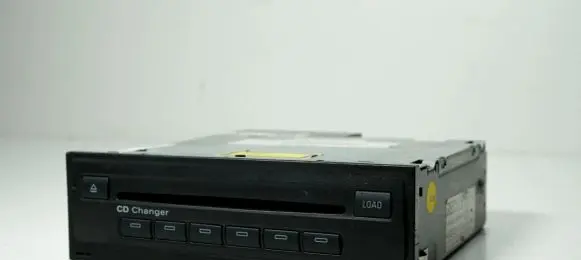 Audi A6 S6 C6 4F CD/DVD changer 4E0035110A