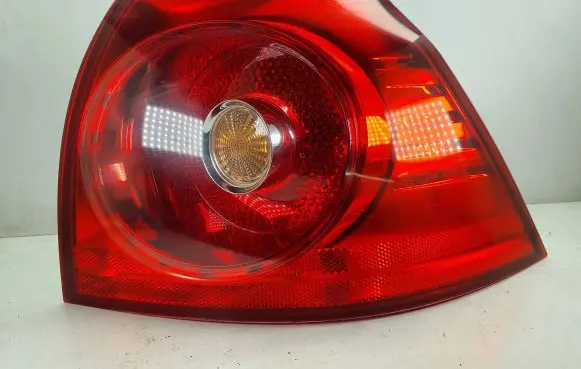 Volkswagen Golf V Rear/tail lights 1K6945096AC 89398376
