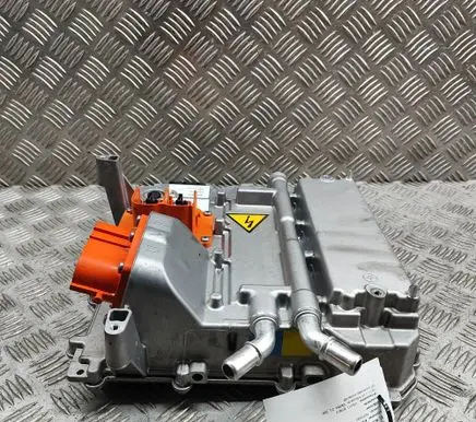 Volvo XC90 Voltage converter inverter 32223646