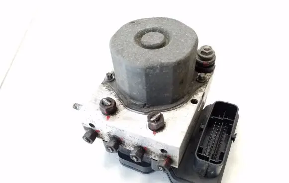 Suzuki Swift II ABS Pump 5611060PN0