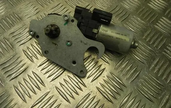 BMW 4 F32 F33 Seat adjustment motor P1106080100 V779
