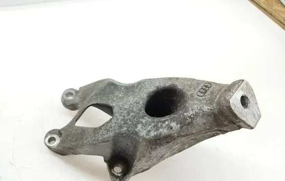 Audi A6 S6 C7 4G Engine mounting bracket 8K0199307BE