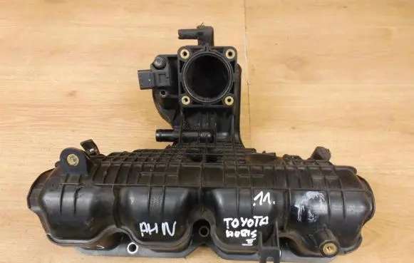 Toyota Auris E180 Intake manifold 171200T050 17120OT050