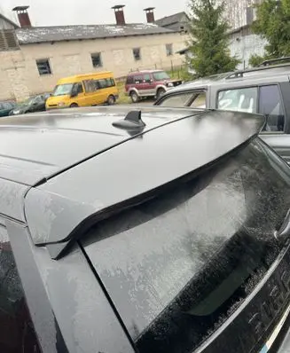 Land Rover Discovery Sport Tailgate/trunk spoiler 