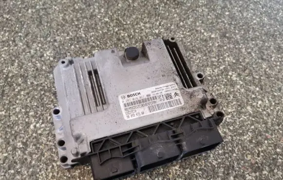 Citroen C3 Picasso Engine control unit/module 0281019817 9805947380