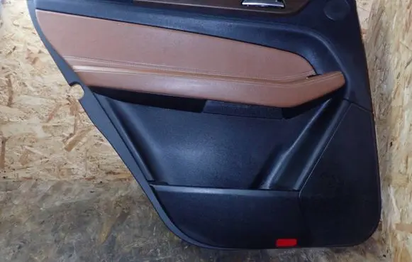 Mercedes-Benz GL X166 Coupe rear side trim panel 