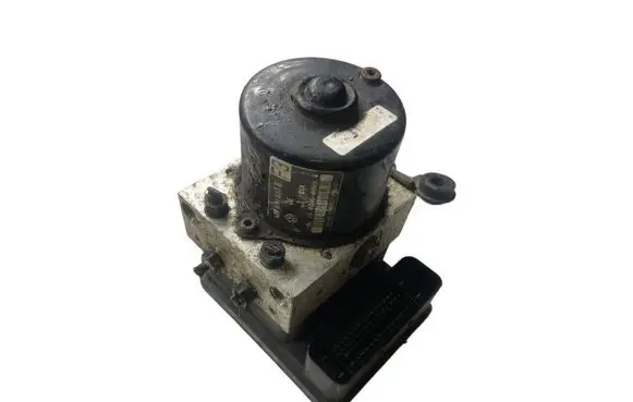 Volkswagen Golf IV ABS Pump 1C0907379E 00006065D5 10096003133