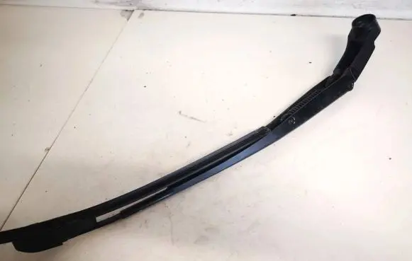 Honda Civic Front wiper blade arm