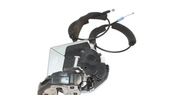 Subaru Outback (BS) Rear door lock
