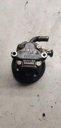 Volkswagen PASSAT B5.5 Power steering pump 8d0145177q
