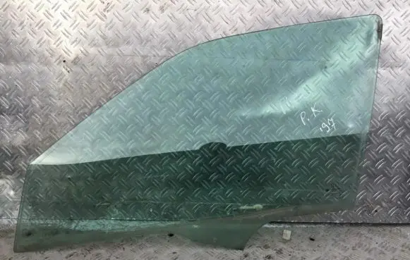 Peugeot 406 Front door window glass four-door
