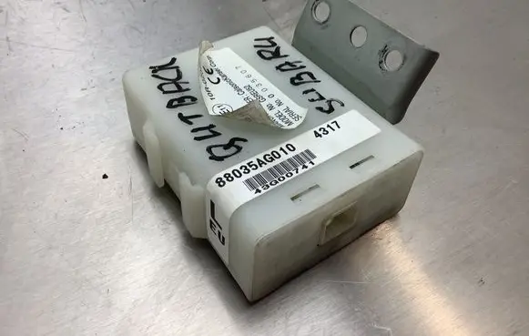 Subaru Outback Door central lock control unit/module 88035AG010 4317 43G00741