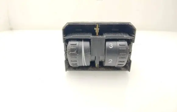 Volkswagen Caddy Headlight level height control switch 2K0941333B
