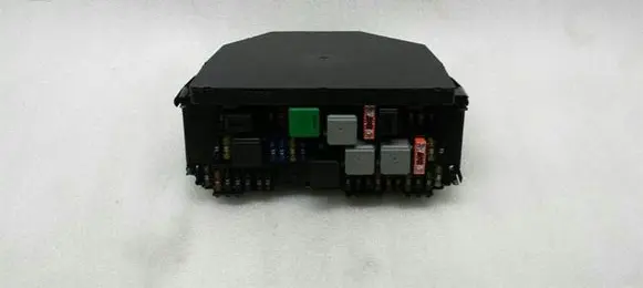 Mercedes-Benz E W212 Fuse module A2129000006
