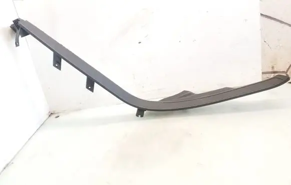 Volkswagen Phaeton Rear sill trim cover 3D5867766