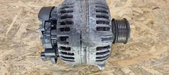 Audi Q3 8U Generator/alternator 03L903023