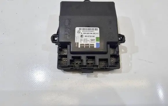 Mercedes-Benz B W245 Door control unit/module A1698208426