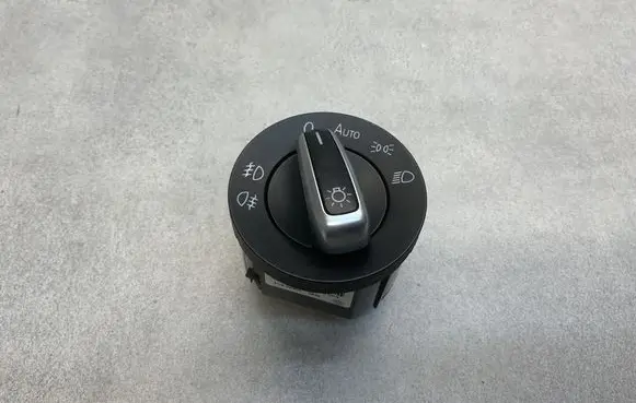 Volkswagen Scirocco Light switch 3C8941431N