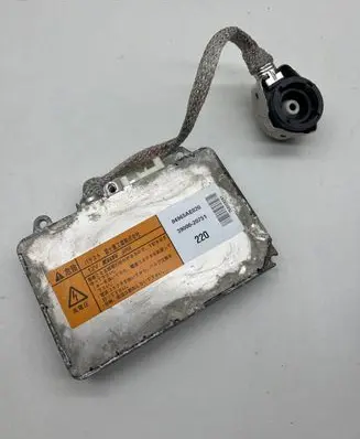 Subaru Legacy Xenon control unit/module 84965AE020 3900020751