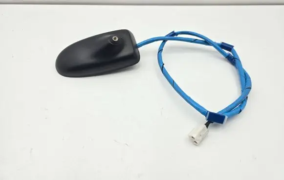 Toyota Auris E180 Aerial GPS antenna V309075C