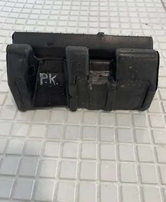 BMW X1 E84 Fender foam support/seal 7300257 1223641