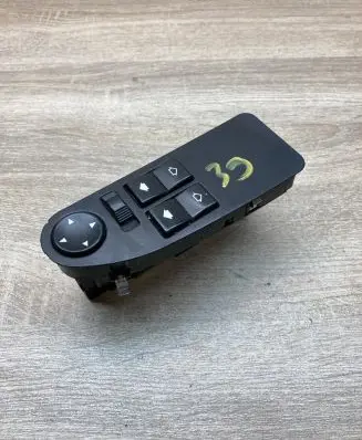 BMW 5 E39 Electric window control switch 8368988 073284