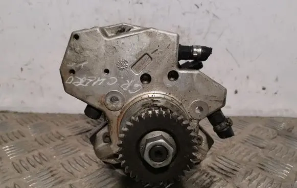 Jeep Grand Cherokee (WK) Fuel injection high pressure pump 04455010095