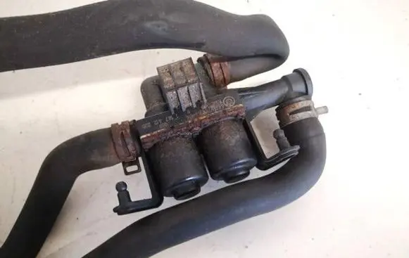 BMW 5 GT F07 Coolant heater control valve 6411911916404 1147412200