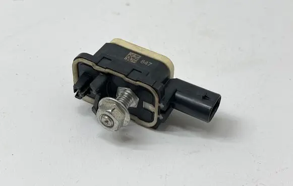 Subaru Forester SK Airbag deployment crash/impact sensor 98237SJ030