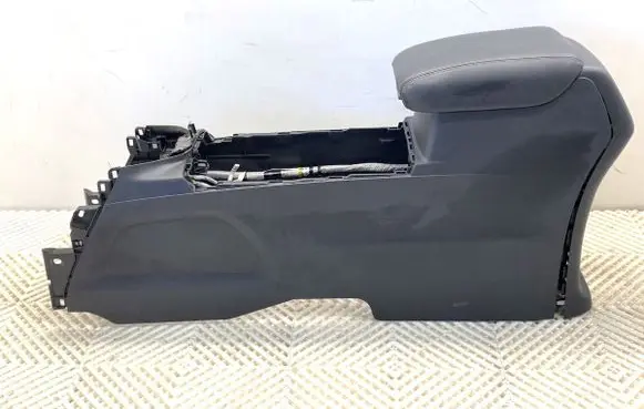 Honda CR-V Center console 