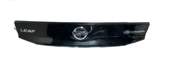 Nissan Leaf II (ZE1) Tailgate trim 908105SH0B 25676 908105SH0A