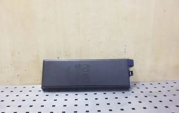 Land Rover Range Rover Sport L494 Fuse box cover DK5214K016AA