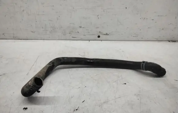 Mercedes-Benz E W211 Engine coolant pipe/hose A2118302515