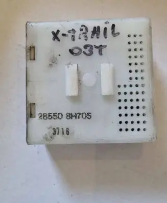 Nissan X-Trail T30 Other control units/modules 285508H705 3716