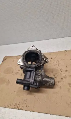 Volkswagen Transporter - Caravelle T5 EGR valve 076131501B