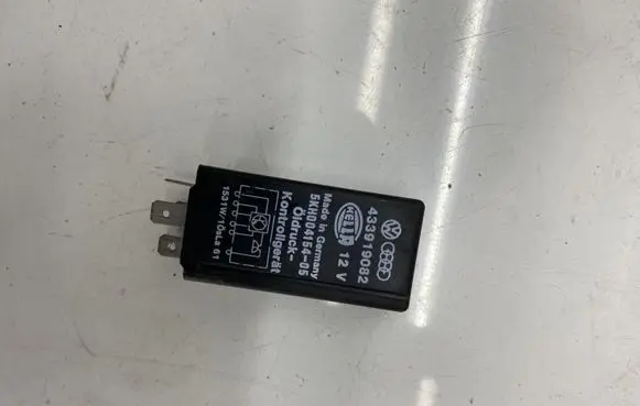 Audi 80 90 S2 B4 Other relay 433919082