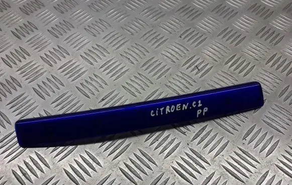 Citroen C2 Windshield trim