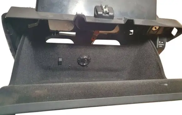 Volkswagen PASSAT B6 Glove box 3C1857101 3C1857114 3C1857097AM